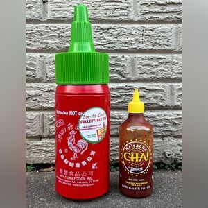 Huy Fong Sriracha Hot Chili Sauce Novelty Tin